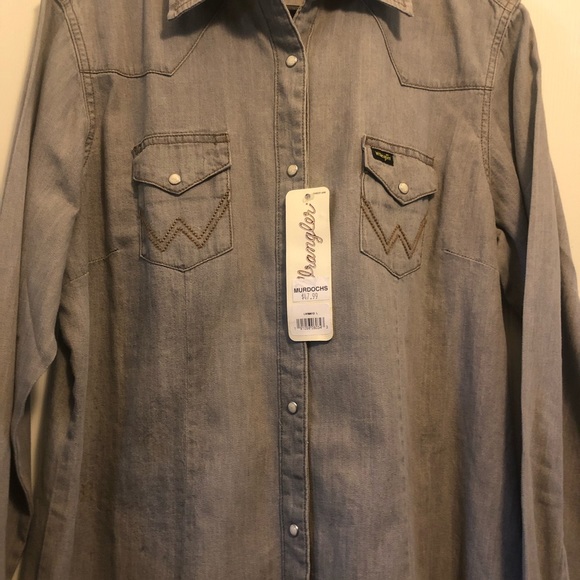 SOLD. Wrangler Grey Denim Button Down Shirt - Picture 4 of 5